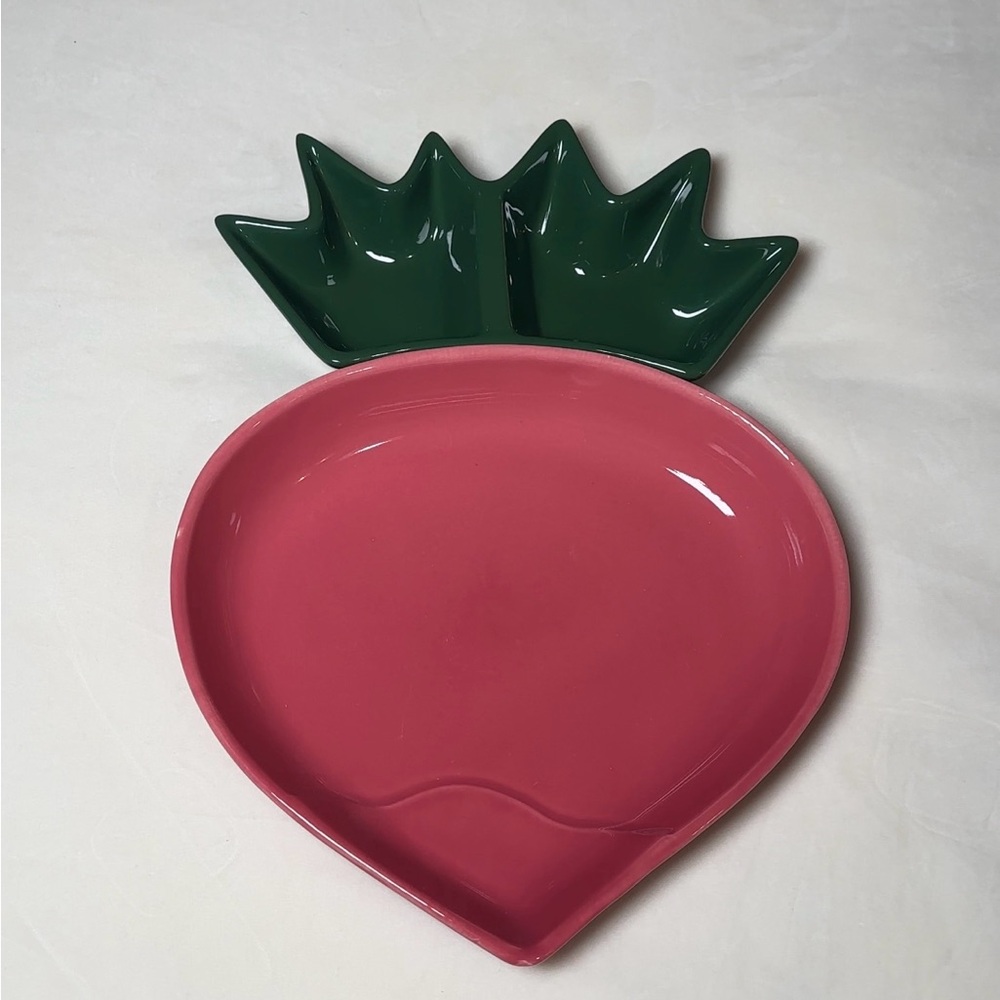 Boston Warehouse Trading Co. Radish Shaped 2-Piece Serving Dish - Made In Taiwan